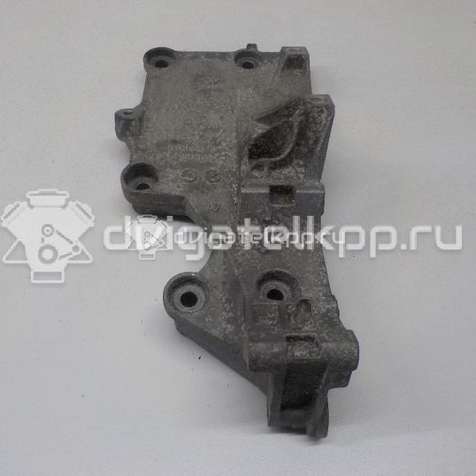 Фото Кронштейн генератора  03g903143a для audi A3 [8P1]