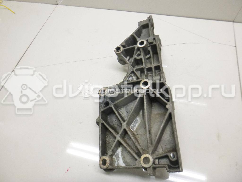 Фото Кронштейн генератора  03g903143a для audi A3 [8P1] {forloop.counter}}