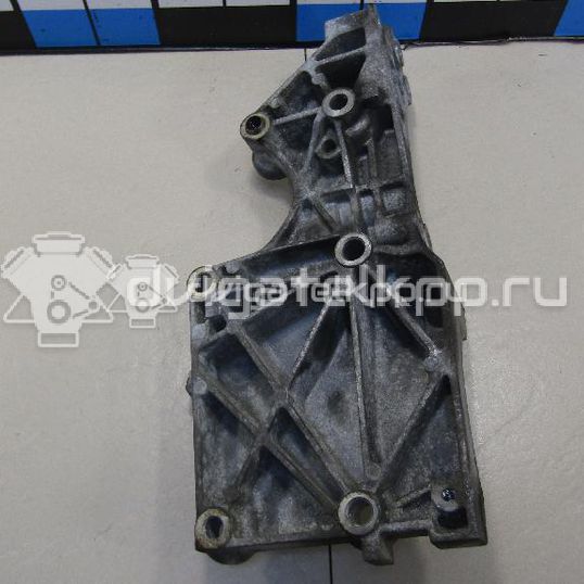 Фото Кронштейн генератора  038903143AF для seat Altea