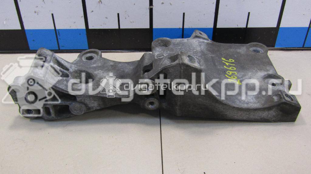 Фото Кронштейн генератора  038903143AF для seat Altea {forloop.counter}}