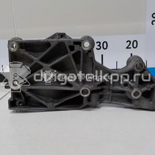 Фото Кронштейн генератора  038903143af для audi A3 [8P1]