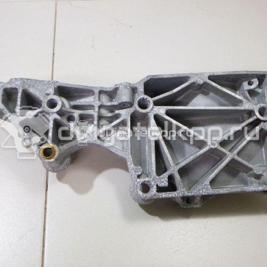 Фото Кронштейн генератора  038903143AF для seat Altea