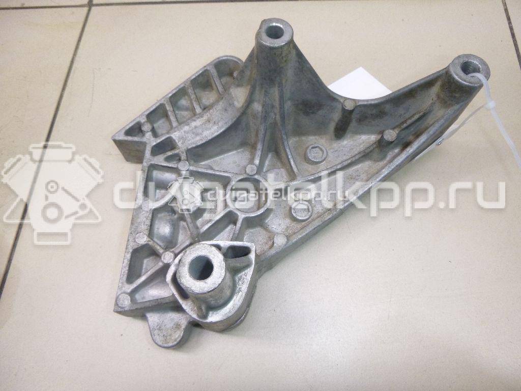 Фото Кронштейн опоры двигателя  06F199207Q для seat Altea {forloop.counter}}