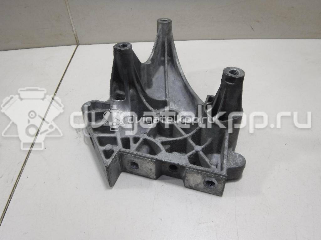 Фото Кронштейн опоры двигателя  06F199207Q для seat Altea {forloop.counter}}
