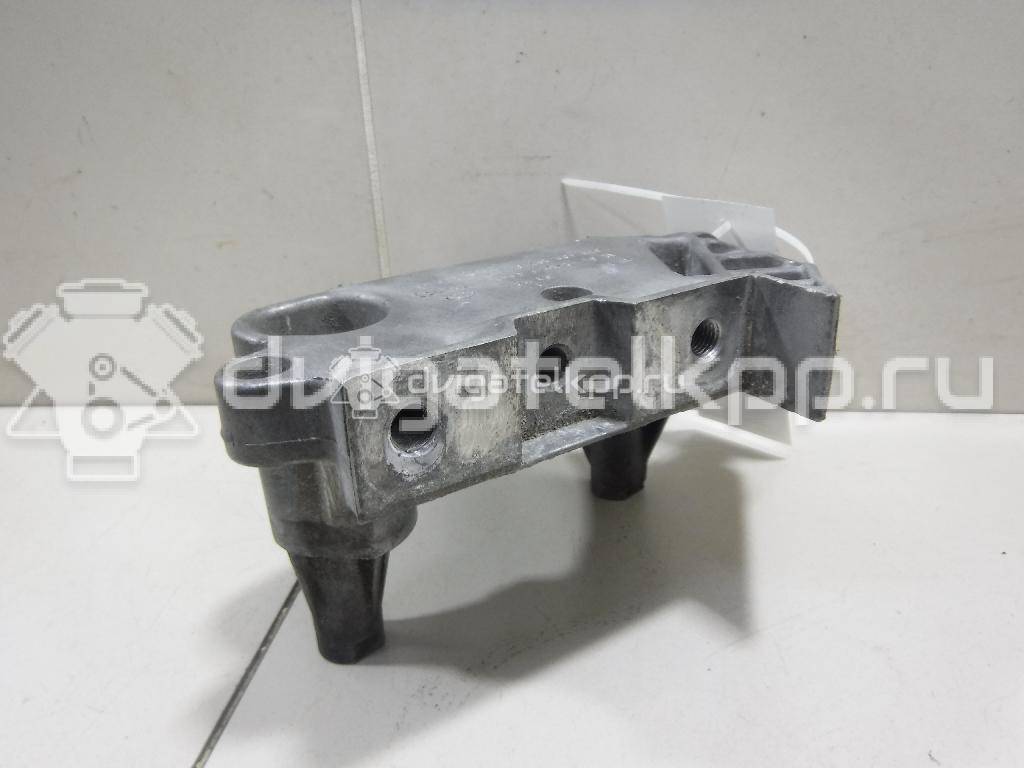 Фото Кронштейн опоры двигателя  06F199207Q для seat Altea {forloop.counter}}