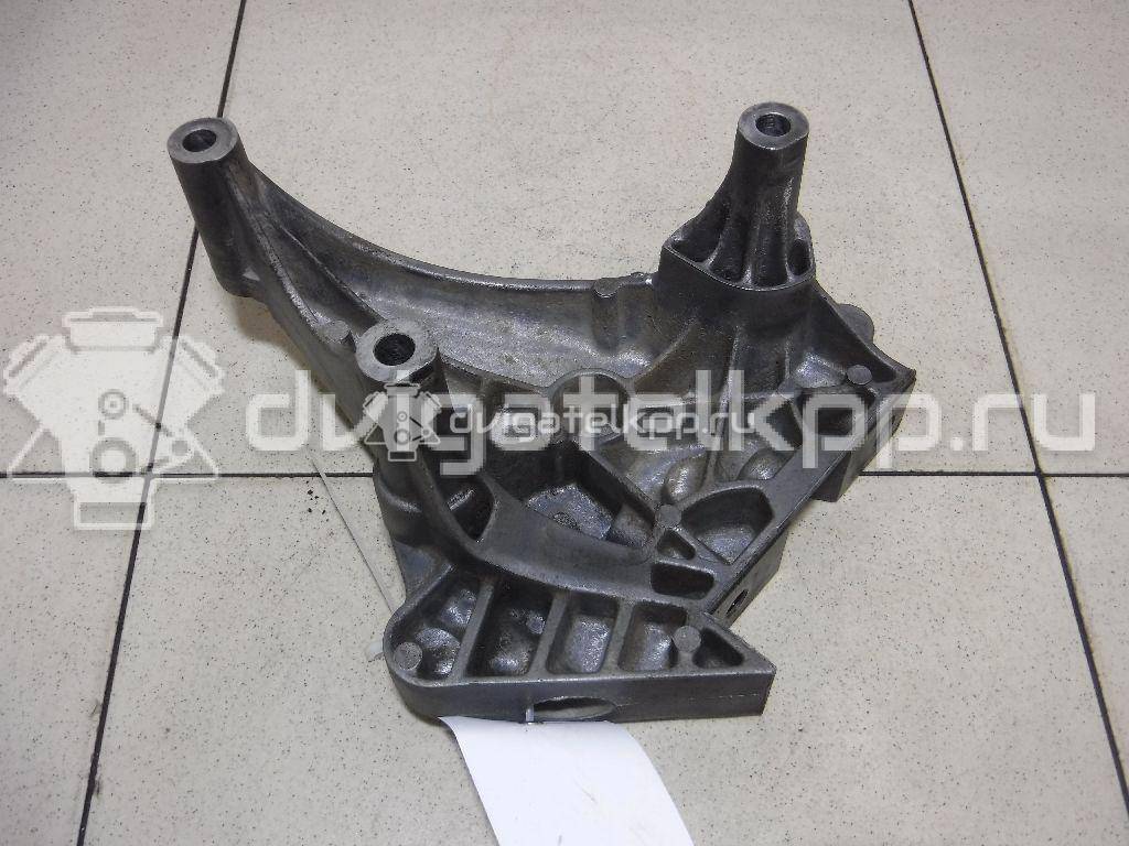 Фото Кронштейн опоры двигателя  06F199207Q для seat Altea {forloop.counter}}