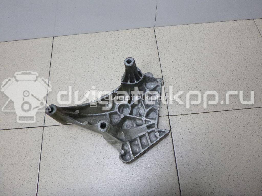 Фото Кронштейн опоры двигателя  06f199207q для audi A3 [8P1] {forloop.counter}}