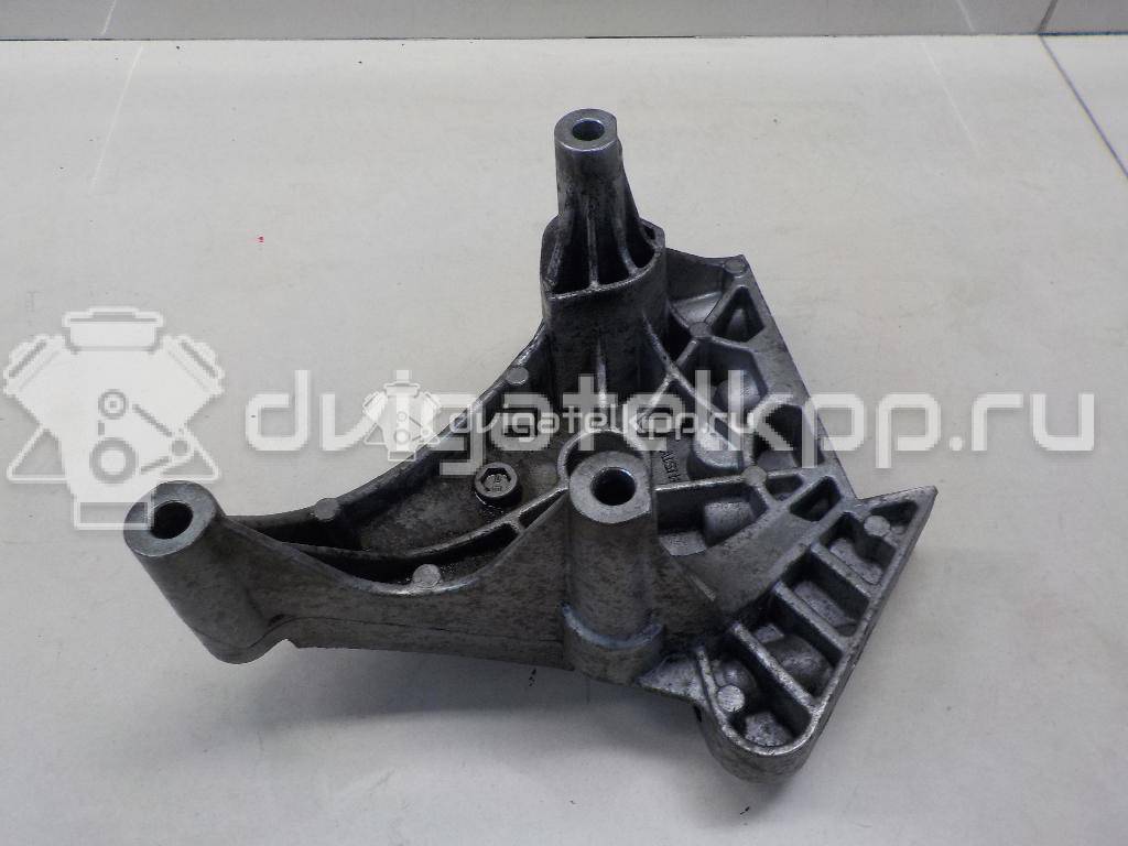 Фото Кронштейн опоры двигателя  06F199207Q для seat Altea {forloop.counter}}