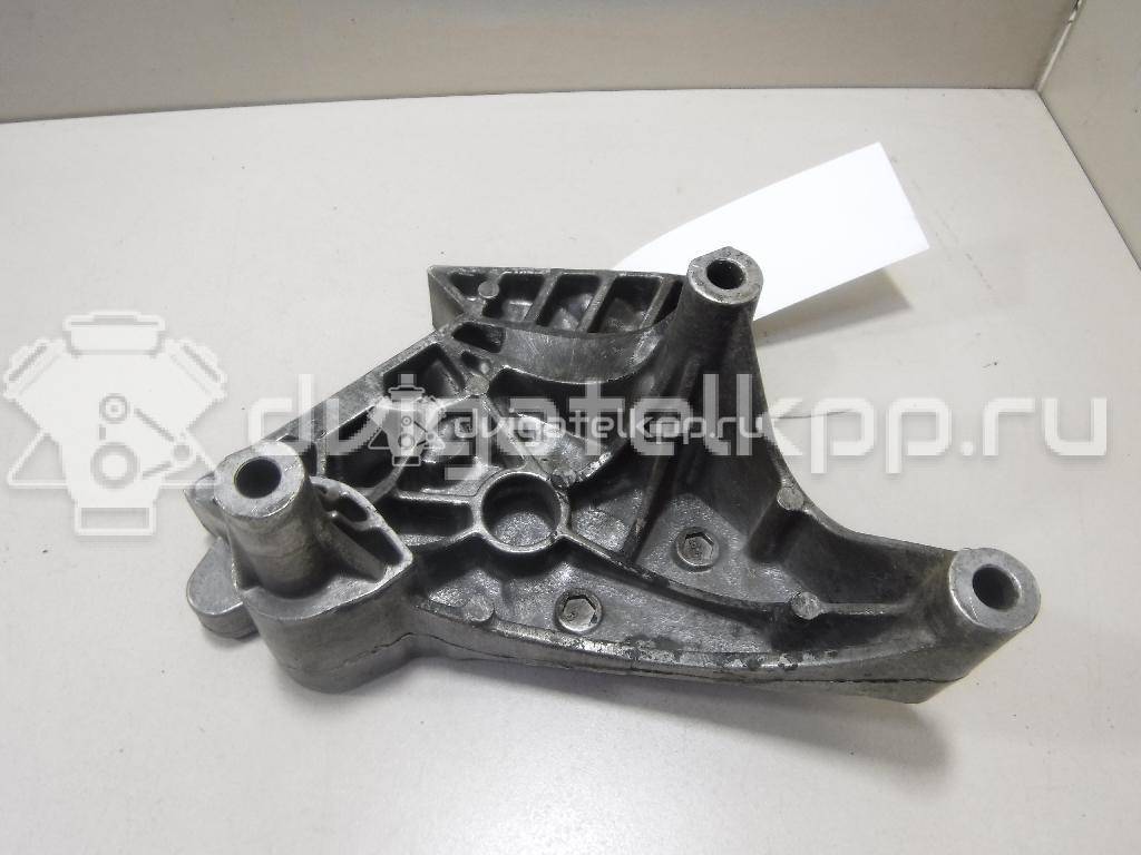 Фото Кронштейн опоры двигателя  06F199207Q для seat Altea {forloop.counter}}