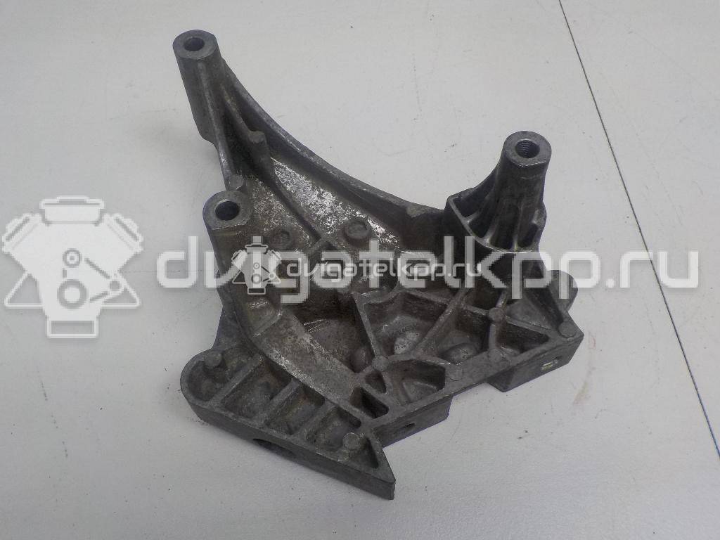 Фото Кронштейн опоры двигателя  06F199207Q для seat Altea {forloop.counter}}