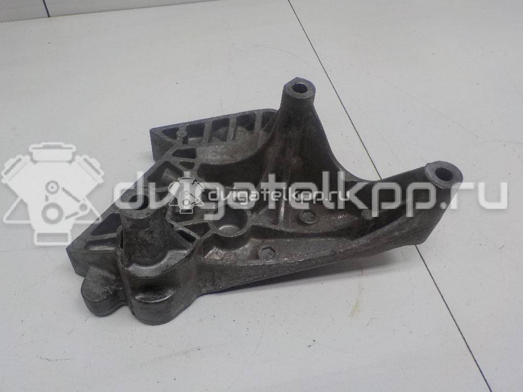 Фото Кронштейн опоры двигателя  06F199207Q для seat Altea {forloop.counter}}