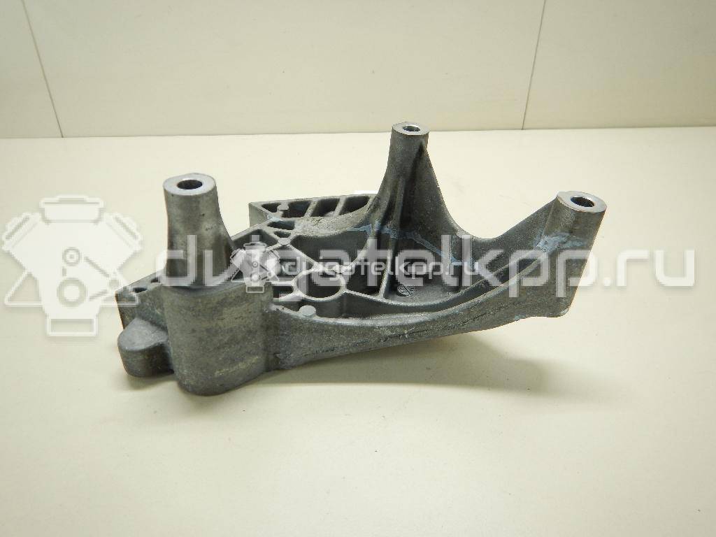 Фото Кронштейн опоры двигателя  06F199207Q для seat Altea {forloop.counter}}