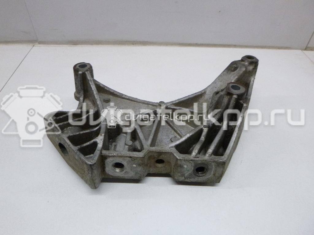Фото Кронштейн двигателя правый  06J199207P для seat Altea {forloop.counter}}