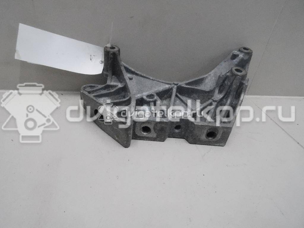 Фото Кронштейн двигателя правый  06J199207P для audi A3 [8P1] {forloop.counter}}
