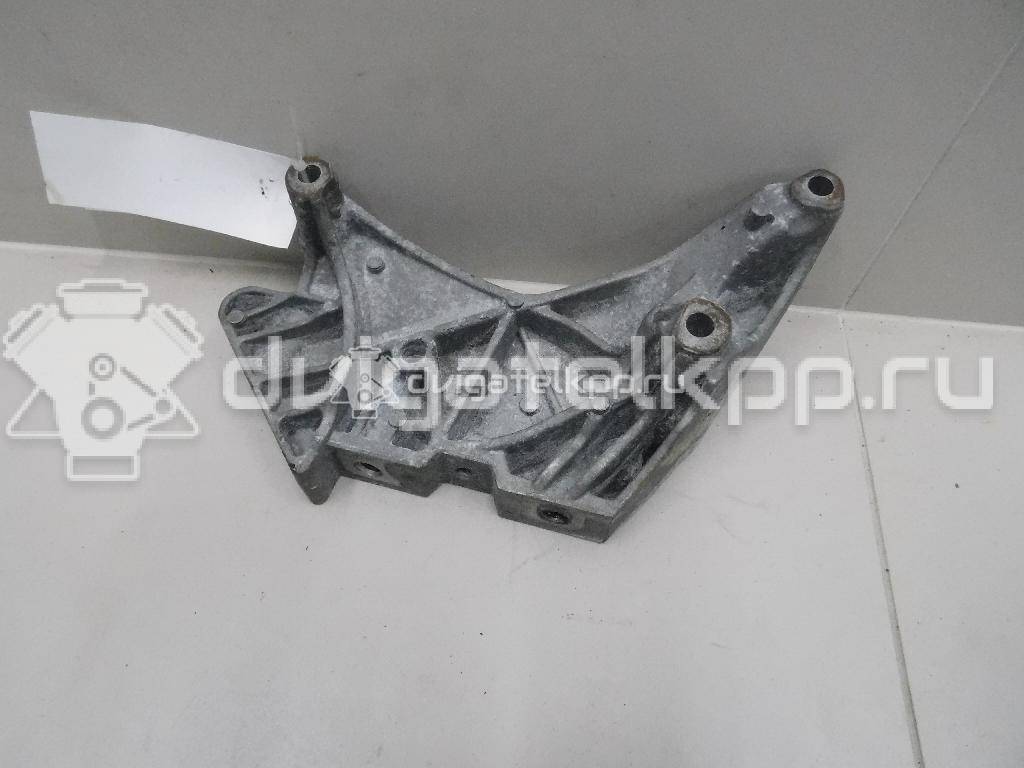 Фото Кронштейн двигателя правый  06J199207P для audi A3 [8P1] {forloop.counter}}