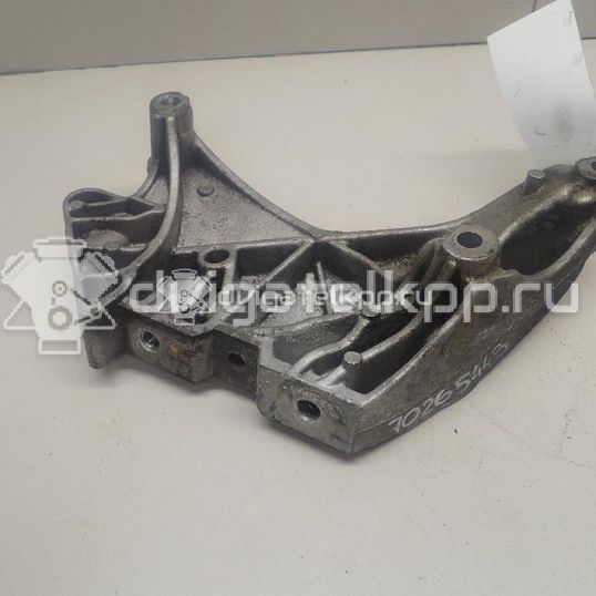 Фото Кронштейн двигателя правый  06J199207P для seat Altea