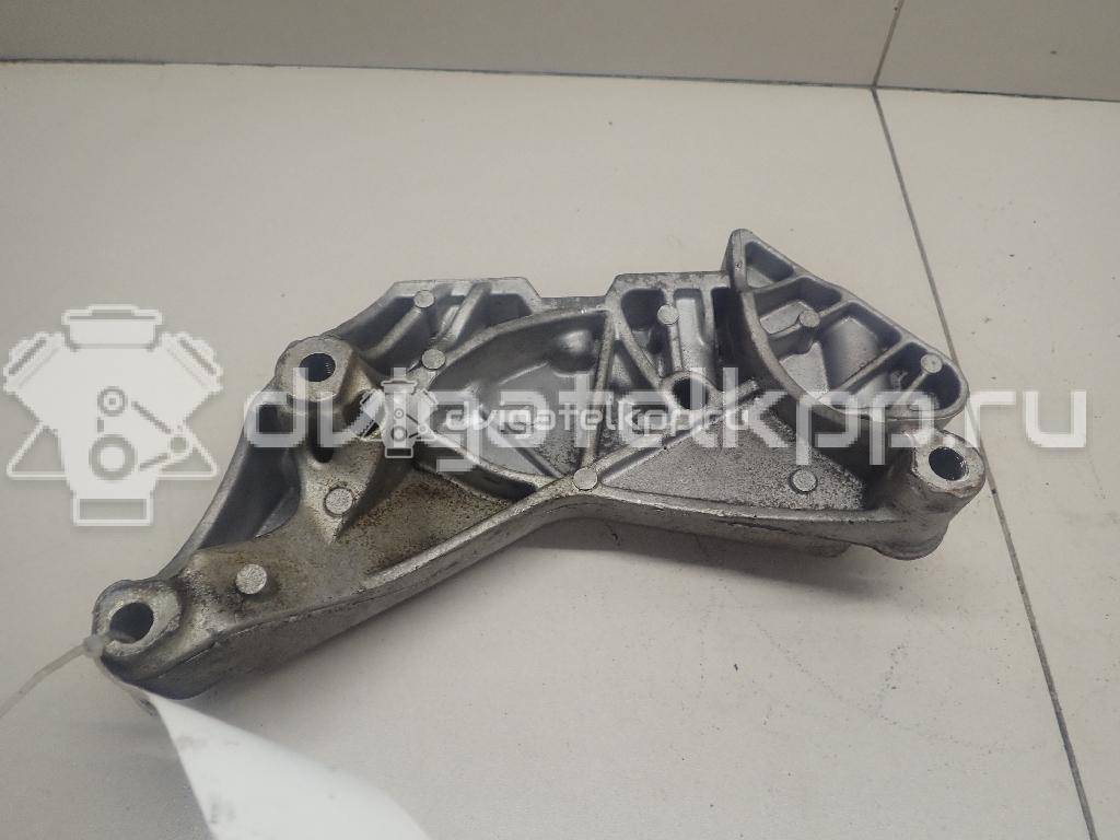 Фото Кронштейн двигателя правый  06J199207P для seat Altea {forloop.counter}}