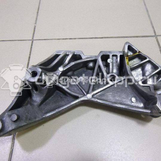 Фото Кронштейн двигателя правый  06J199207P для seat Altea
