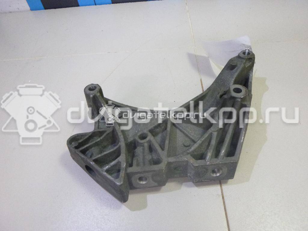 Фото Кронштейн двигателя правый  06J199207P для seat Altea {forloop.counter}}
