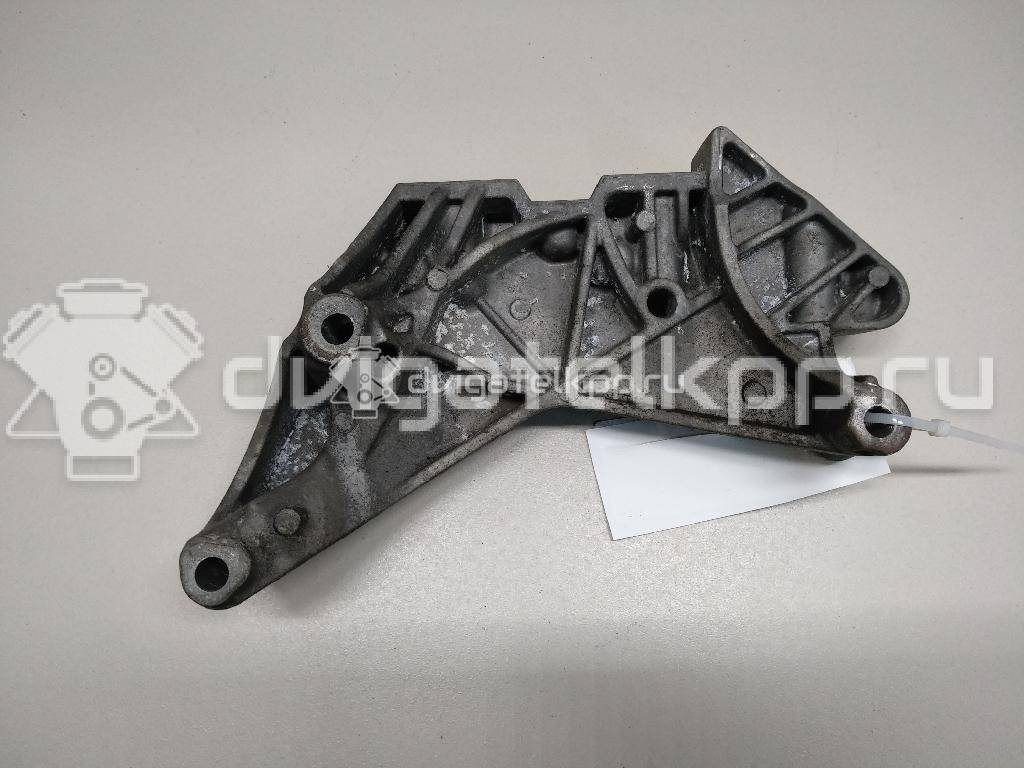 Фото Кронштейн двигателя правый  06J199207P для seat Altea {forloop.counter}}