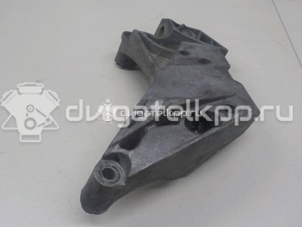 Фото Кронштейн двигателя правый  06J199207P для seat Altea {forloop.counter}}