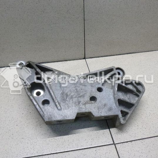 Фото Кронштейн двигателя правый  06J199207P для seat Altea