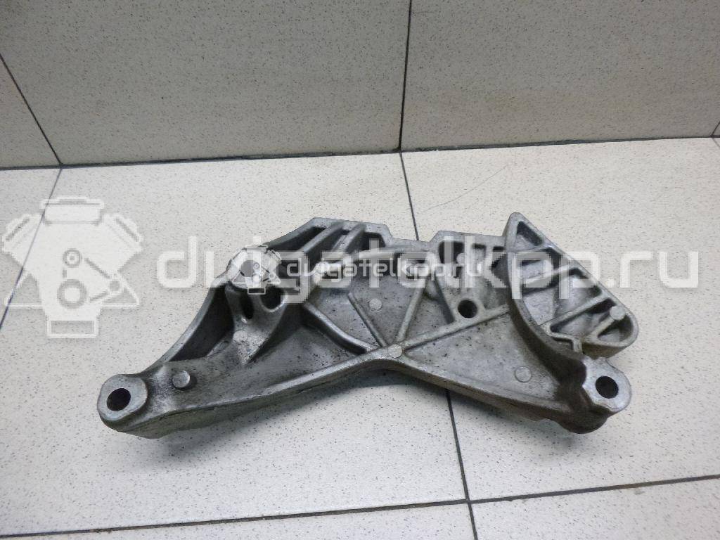 Фото Кронштейн двигателя правый  06J199207P для seat Altea {forloop.counter}}