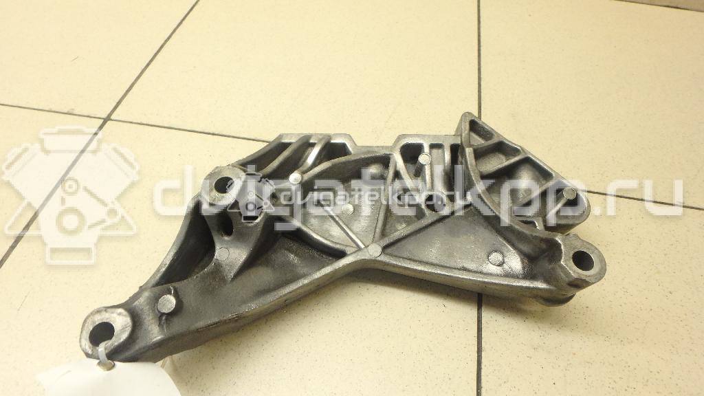 Фото Кронштейн двигателя правый  06J199207P для seat Altea {forloop.counter}}