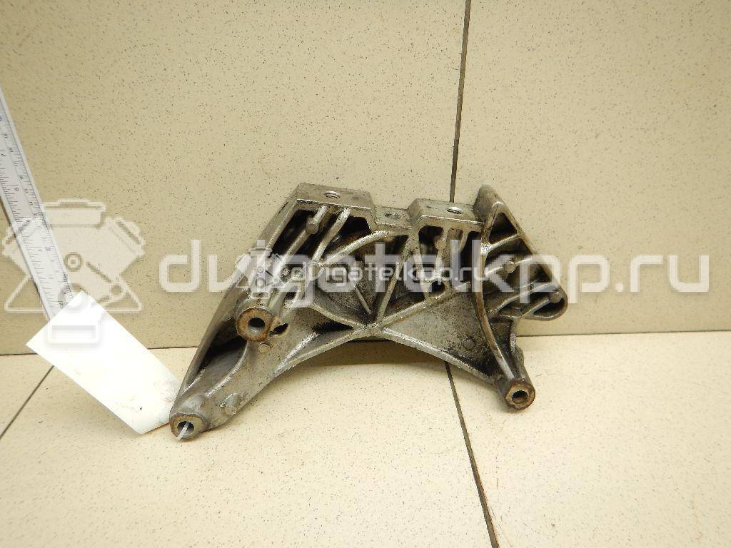 Фото Кронштейн двигателя правый  06J199207P для seat Altea {forloop.counter}}