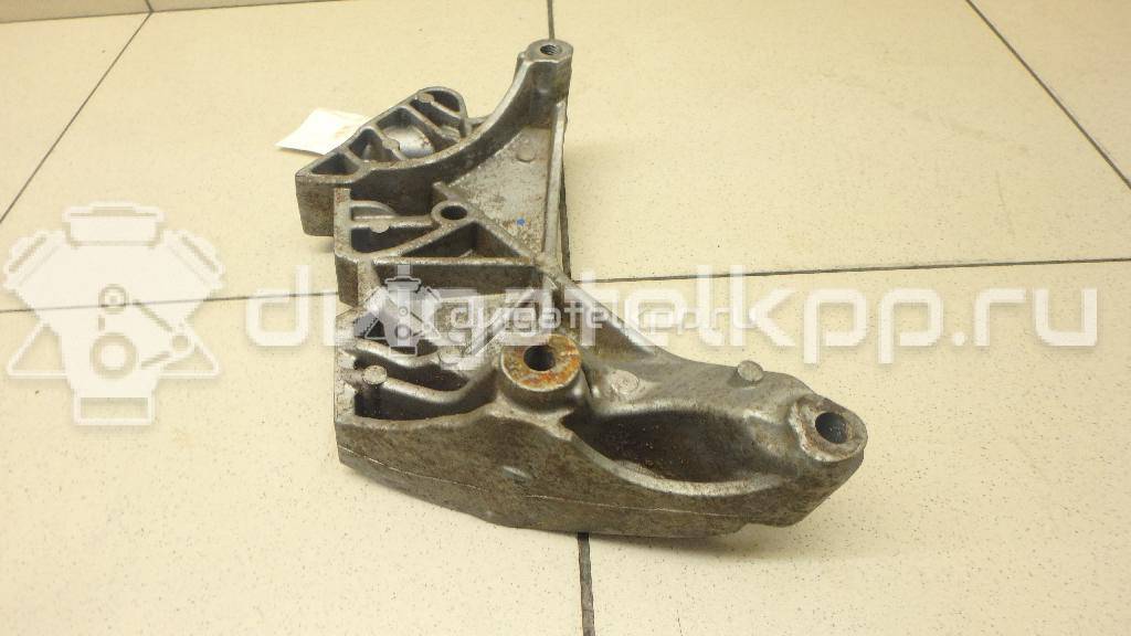 Фото Кронштейн двигателя правый  06J199207P для seat Altea {forloop.counter}}