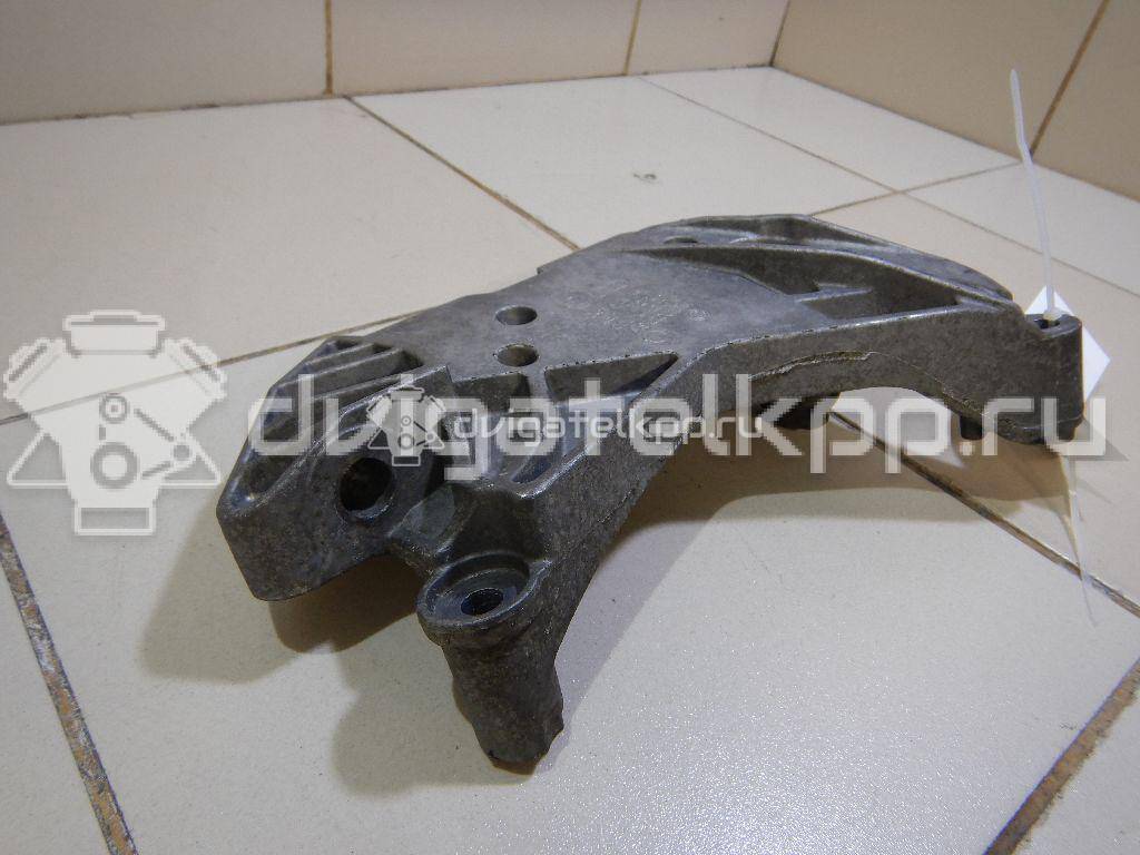 Фото Кронштейн двигателя правый  06J199207P для seat Altea {forloop.counter}}