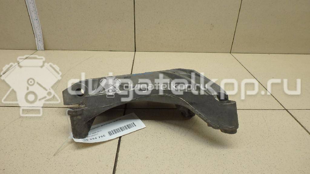 Фото Кронштейн двигателя правый  06J199207P для seat Altea {forloop.counter}}