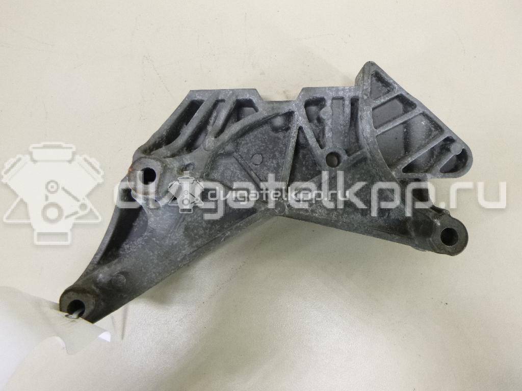Фото Кронштейн двигателя правый  06J199207P для seat Altea {forloop.counter}}