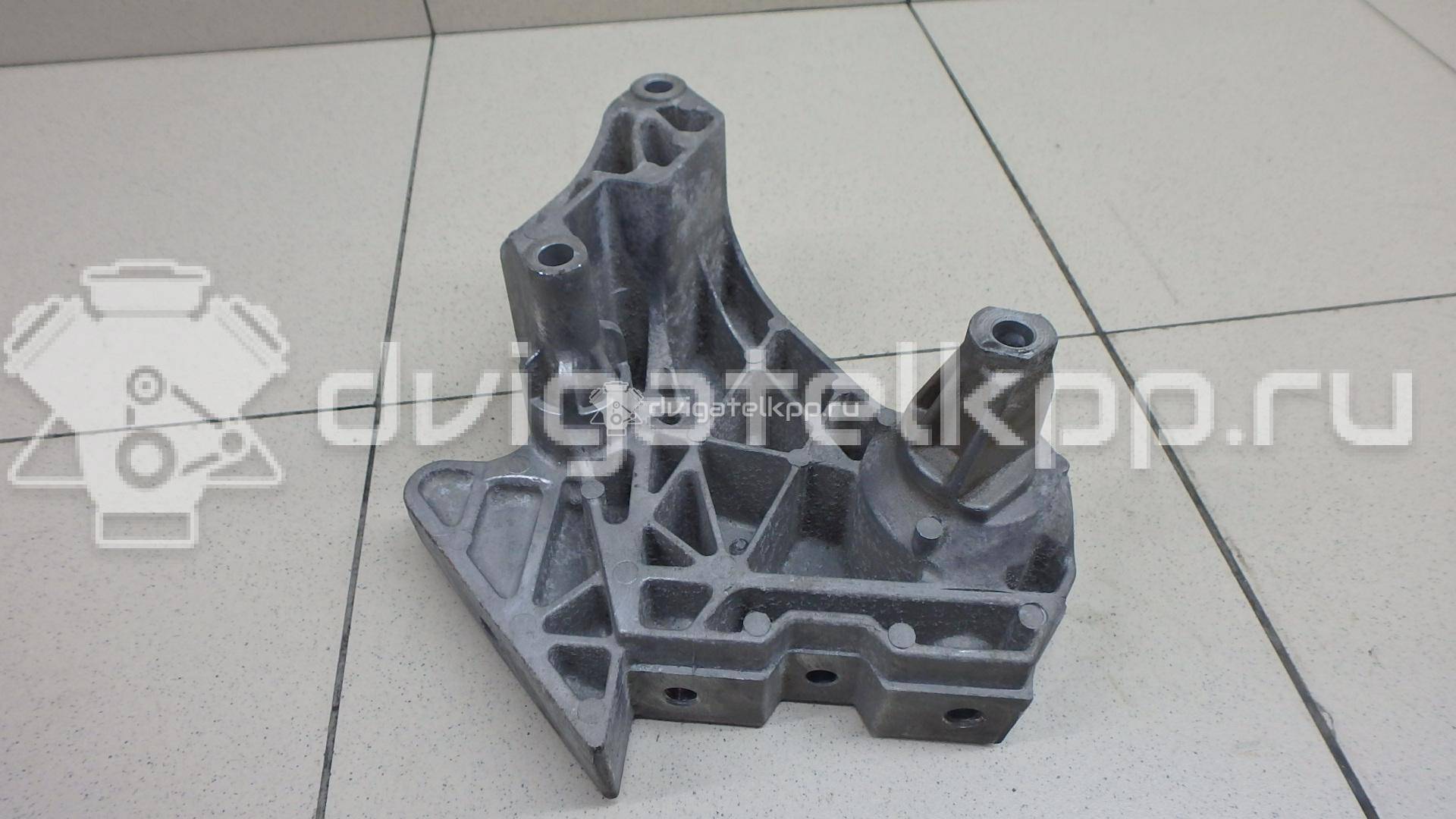 Фото Кронштейн двигателя правый  06F199207H для seat Altea {forloop.counter}}