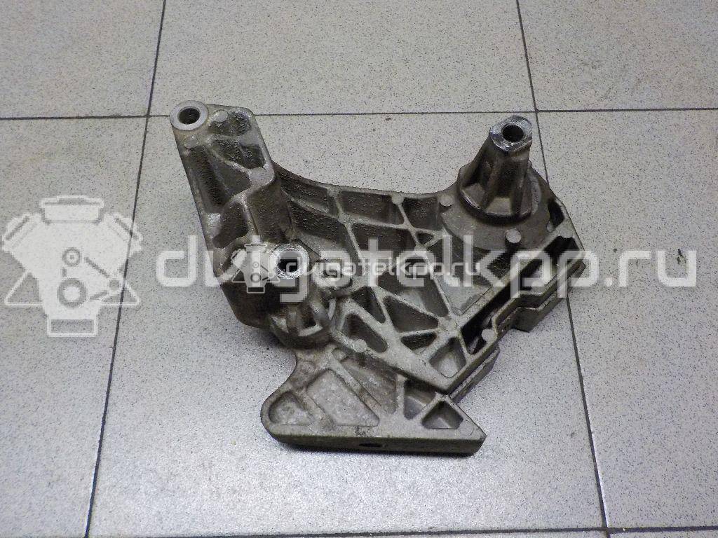 Фото Кронштейн двигателя правый  06F199207H для seat Altea {forloop.counter}}
