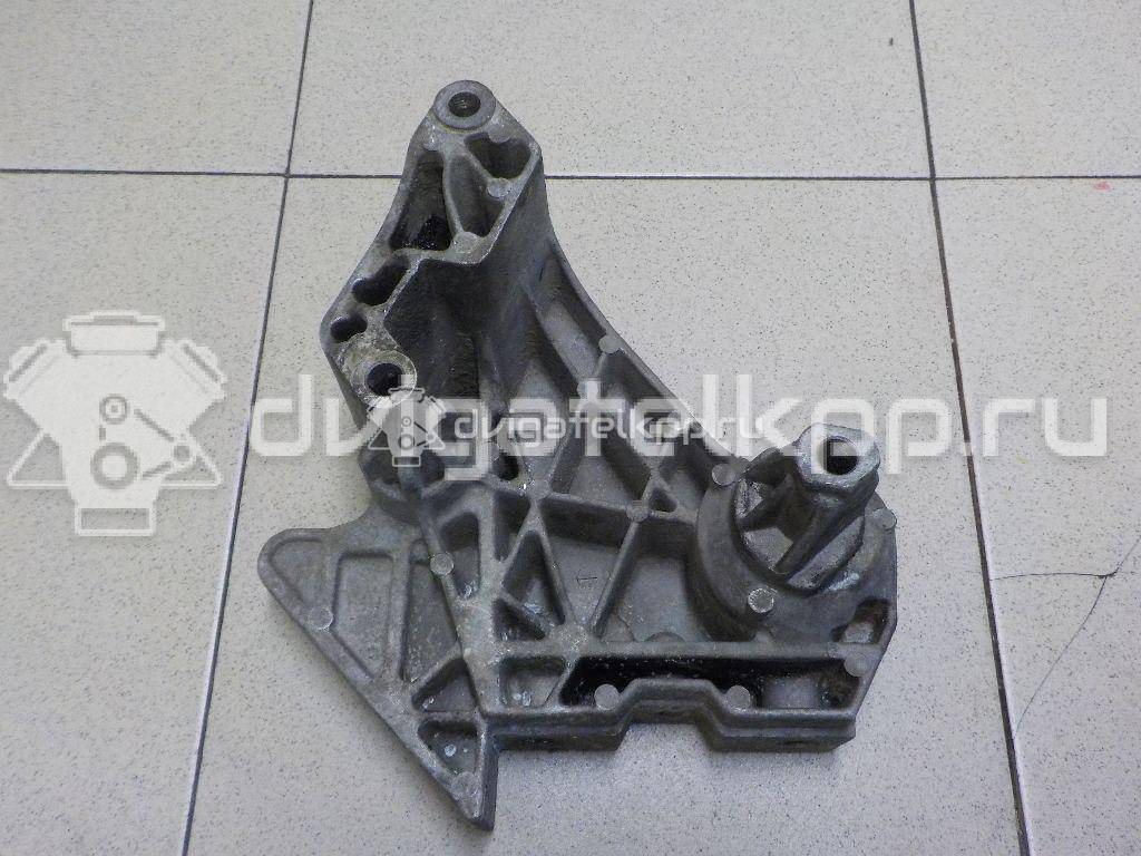 Фото Кронштейн двигателя правый  06F199207H для seat Altea {forloop.counter}}