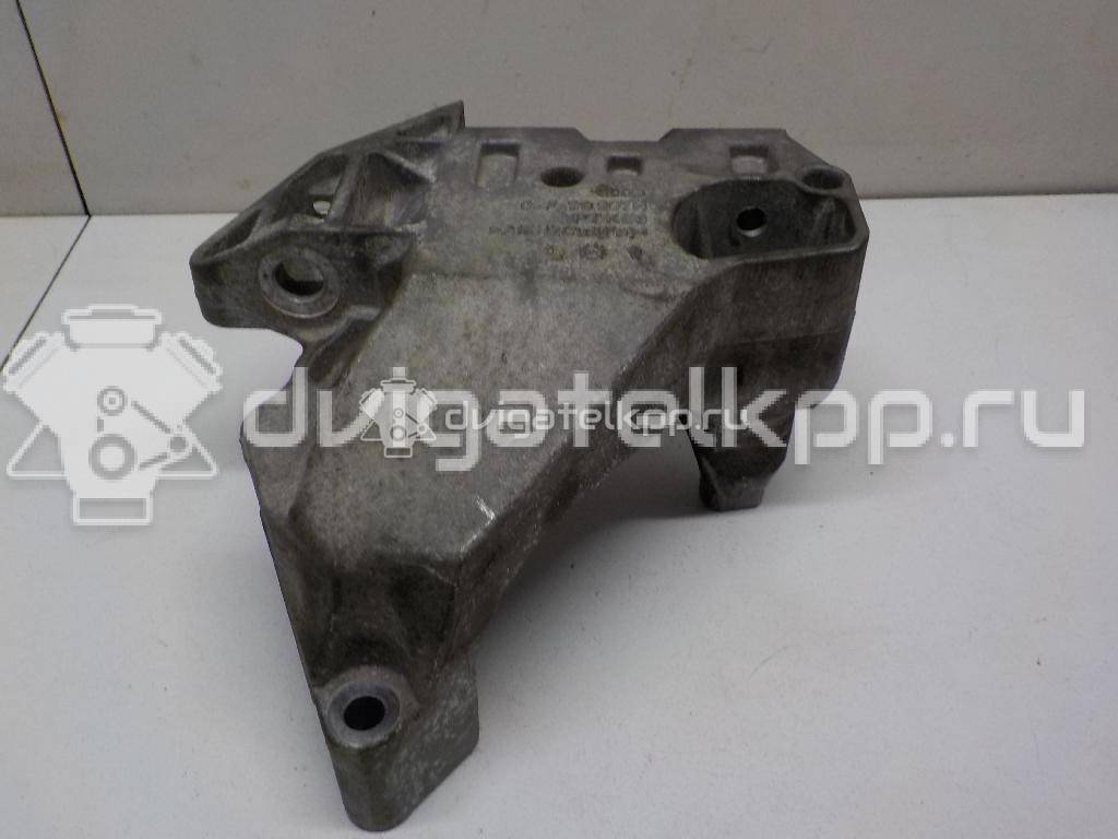 Фото Кронштейн двигателя правый  06F199207H для seat Altea {forloop.counter}}