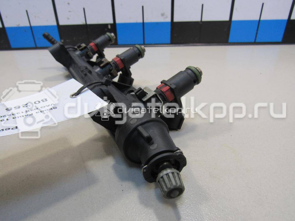 Фото Рейка топливная (рампа)  03E133320A для seat Cordoba {forloop.counter}}