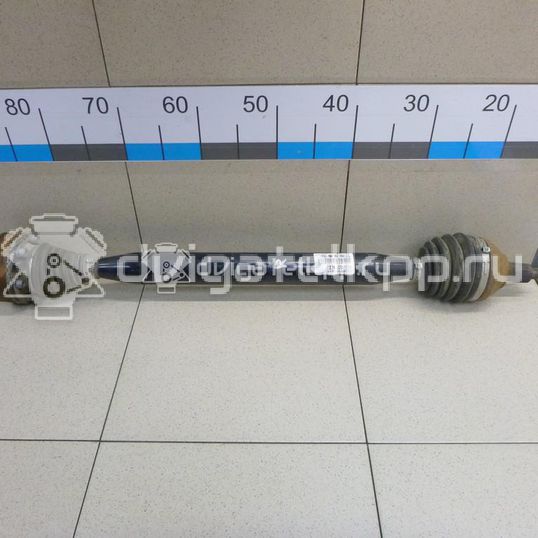 Фото Полуось передняя правая  6R0407762K для skoda Fabia