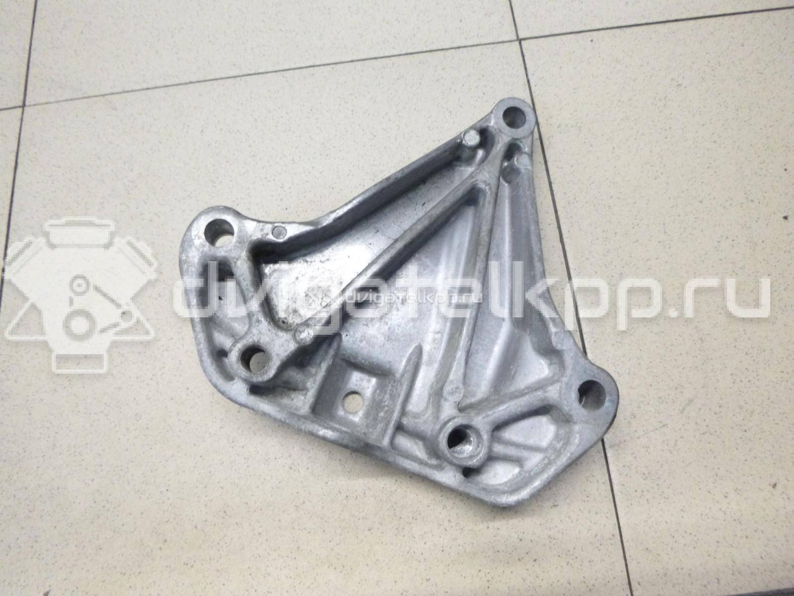 Фото Кронштейн КПП левый  1K0199117BB для skoda Octavia (A5 1Z-) {forloop.counter}}