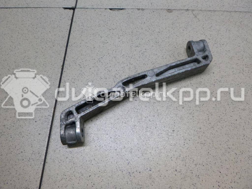 Фото Кронштейн КПП  1K0199359F для skoda Octavia (A5 1Z-) {forloop.counter}}