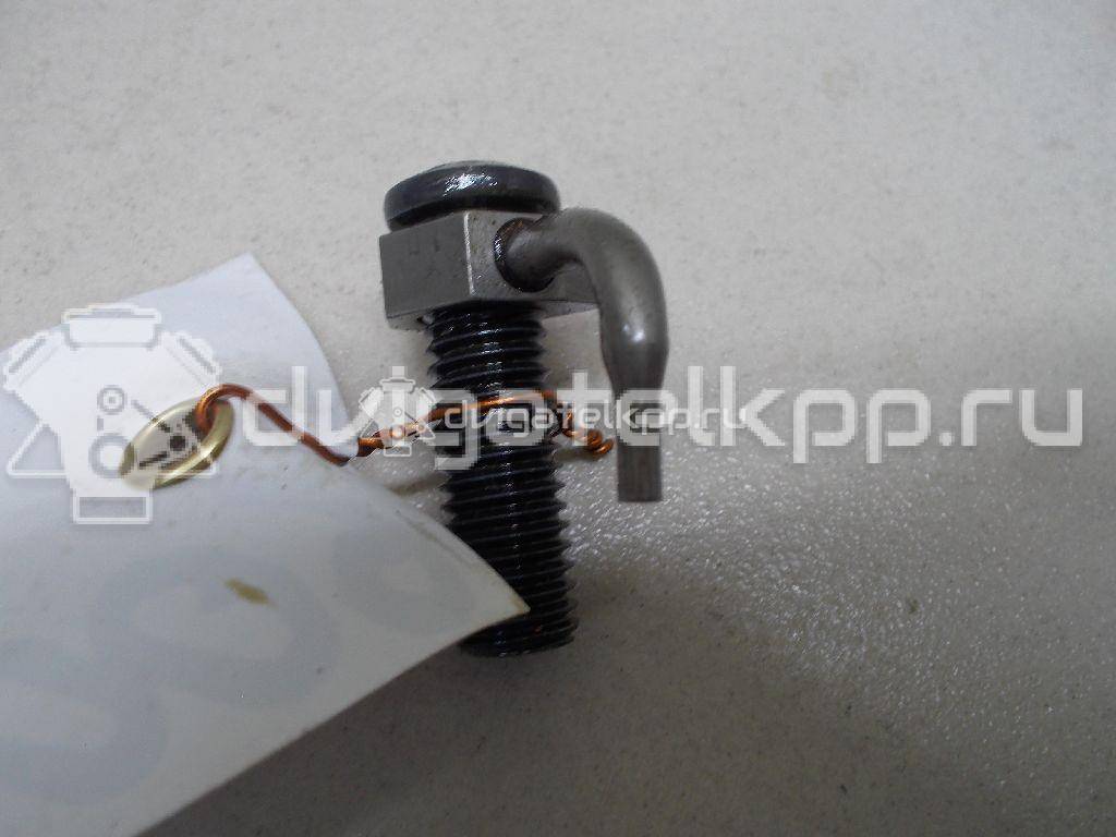 Фото Форсунка масляная  06l103154g для audi A1 {forloop.counter}}