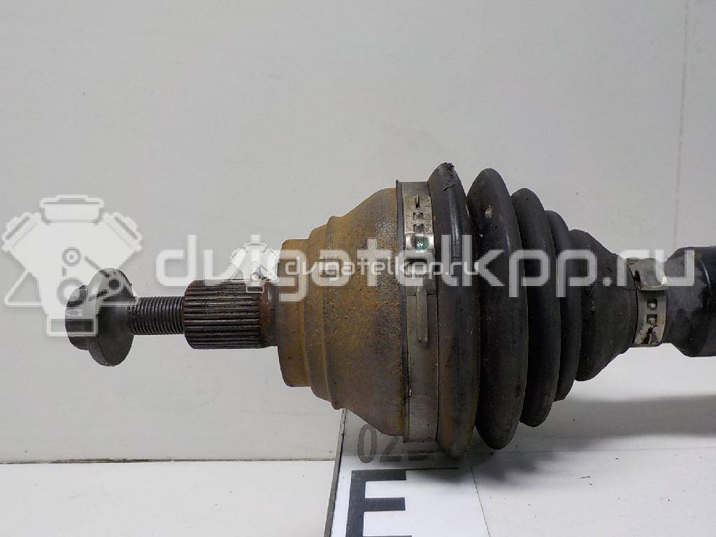 Фото Полуось передняя правая  2K0407272E для Volkswagen Passat / Caddy {forloop.counter}}