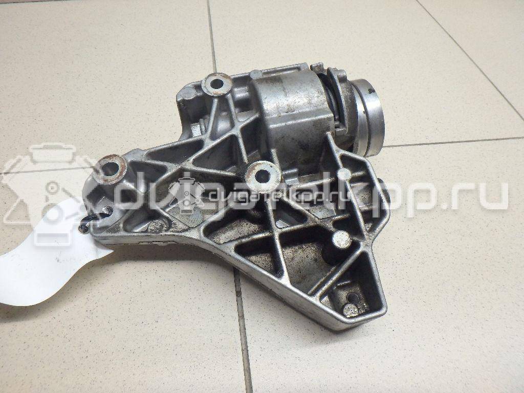 Фото Кронштейн генератора  03C903143B для Volkswagen Tiguan / Jetta {forloop.counter}}