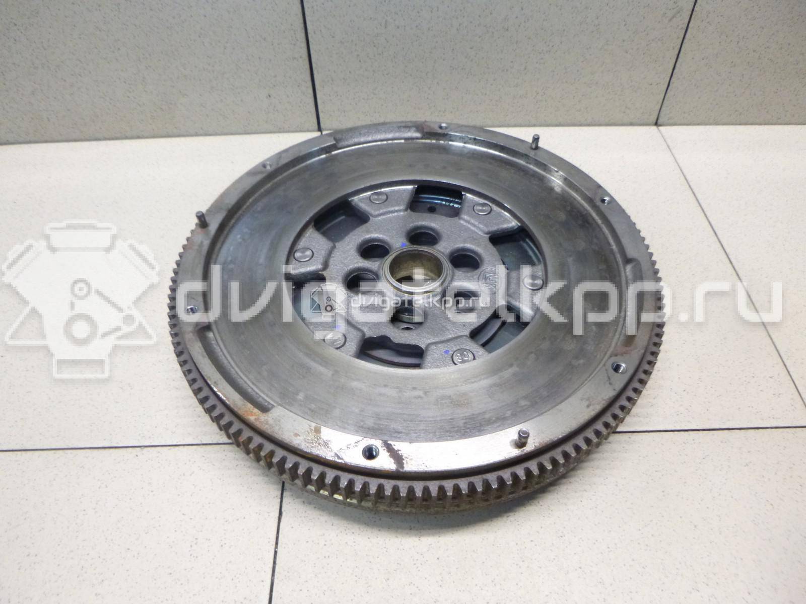 Фото Маховик  03l105266cc для Volkswagen Scirocco / Tiguan / Touran / Cc / Sharan {forloop.counter}}