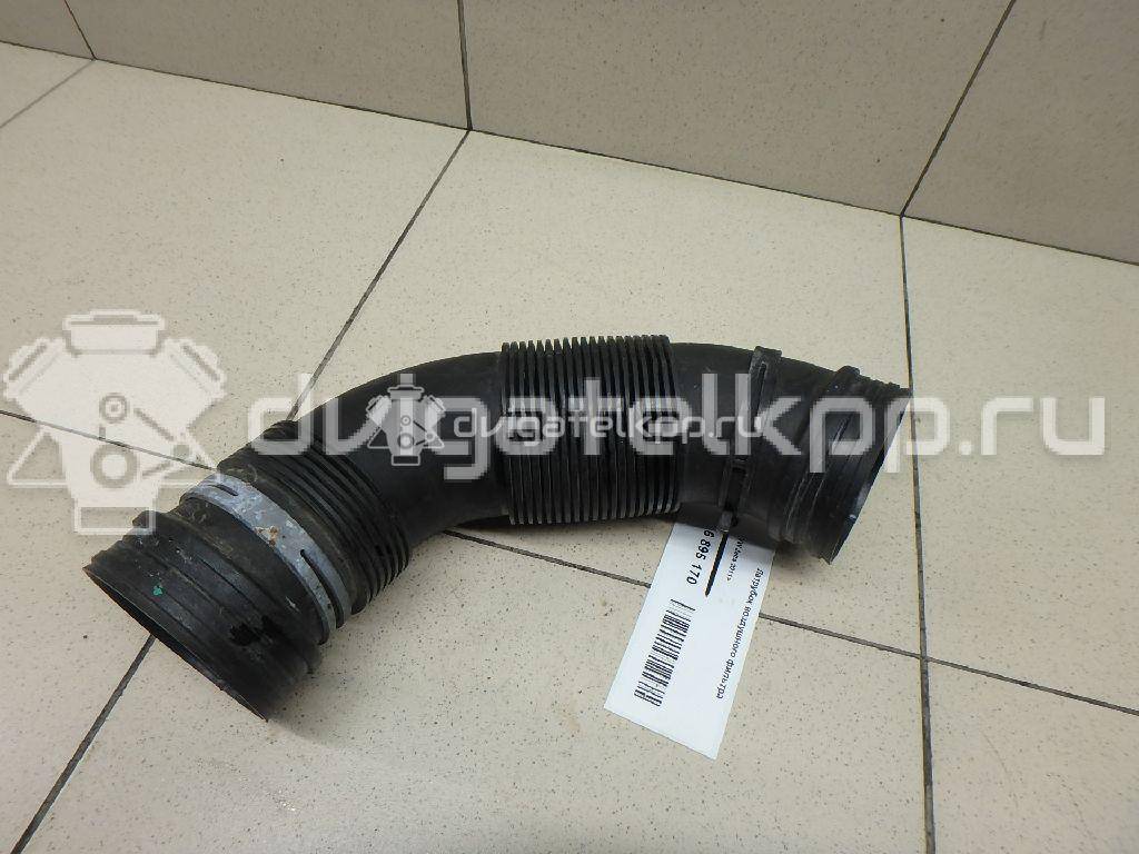 Фото Патрубок воздушного фильтра  для Volkswagen Passat / Beetle / Jetta {forloop.counter}}