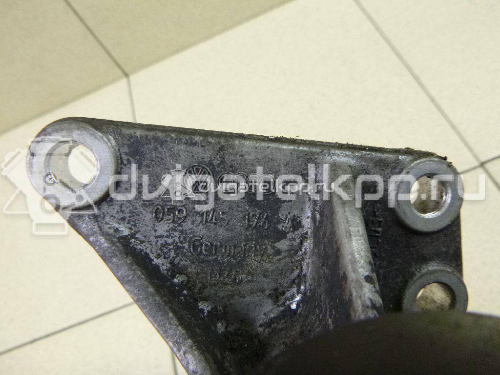 Фото Кронштейн ролика-натяжителя руч. ремня  059145174a для audi A4 [B7] {forloop.counter}}