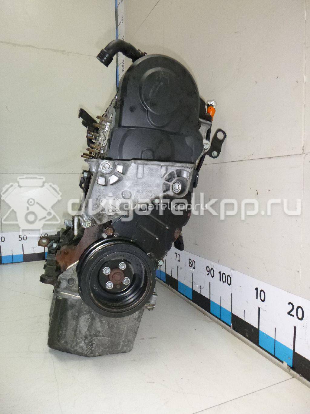 Фото Контрактный (б/у) двигатель AMX для Volkswagen Passat 193 л.с 30V 2.8 л бензин 038100042K {forloop.counter}}