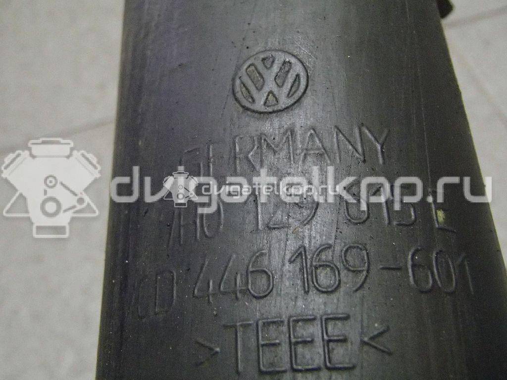 Фото Патрубок воздушного фильтра  7H0129615E для Volkswagen Transporter / Multivan {forloop.counter}}