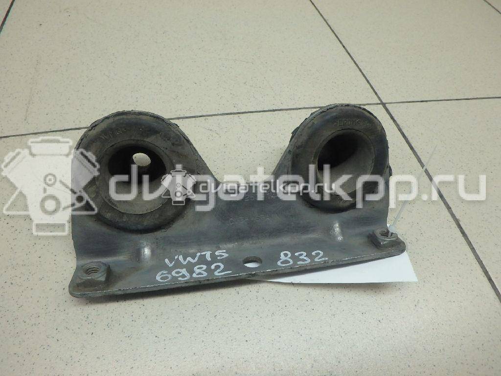 Фото Кронштейн глушителя  7H0253144 для Volkswagen Transporter / Multivan {forloop.counter}}